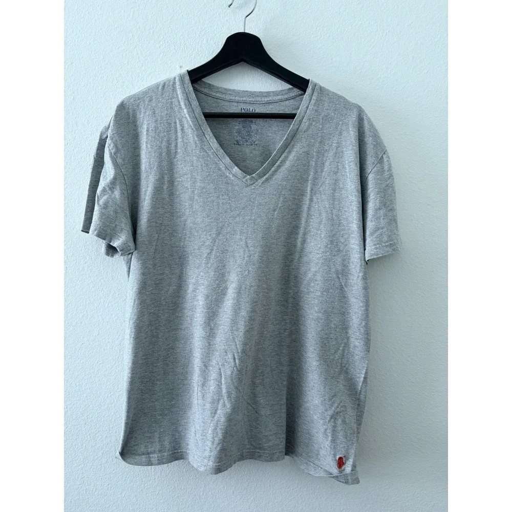 Polo Ralph Lauren men's V-neck t-shirt in a size Large (L/G/G).